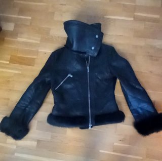 Cazadora Piel Negra con Pelo