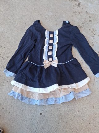 Lote de vestidosniña 2 años. Cada uno 5 €