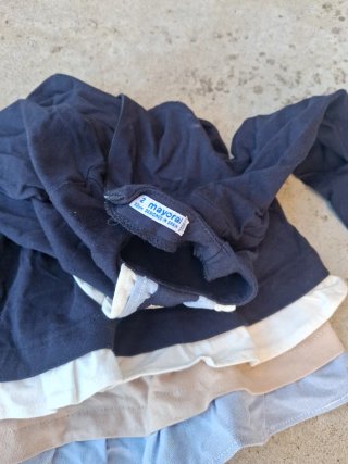Lote de vestidosniña 2 años. Cada uno 5 €