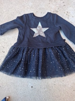 Lote de vestidosniña 2 años. Cada uno 5 €