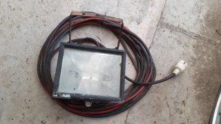 Foco exterior con cable