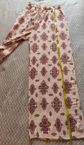 Pantalón fluido estampado talla S/M. Nuevo