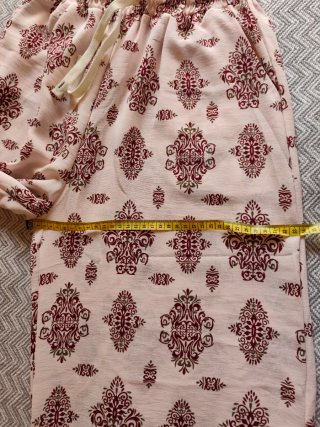Pantalón fluido estampado talla S/M. Nuevo