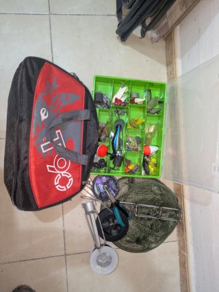 Cañas de pescar con carretes