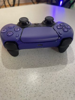 Mando PS5 Galactic Purple