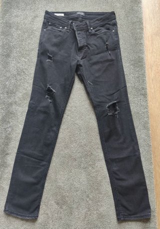 Pantalones Jack & Jones negros rotos