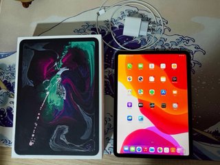 iPad Pro 11 + Apple Watch 6
