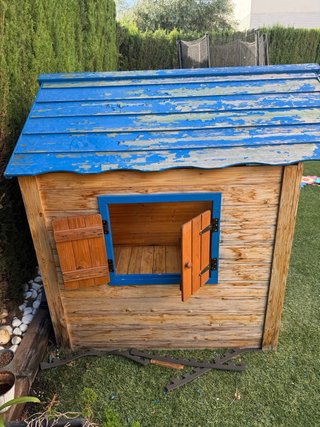 Casita de madera para patio gratis.