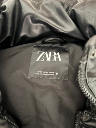 Chaleco acolchado efecto piel Zara