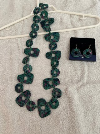 Conjunto collar y pendientes