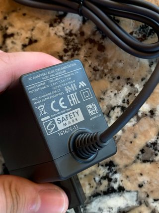 Caricabatterie Nintendo Switch Adattatore Spina Nuovo