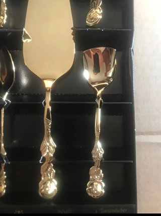 Juego de cubiertos BACCARA baño de oro