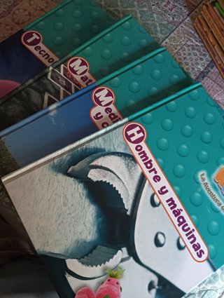 Collezione Libri Planeta Hoobs