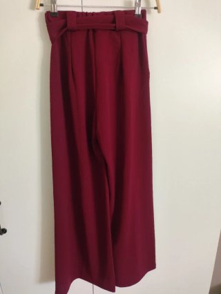 Pantalones Palazzo Rojos con Cinturón