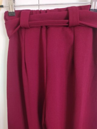 Pantalones Palazzo Rojos con Cinturón