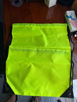 Mochila de tela fluorescente