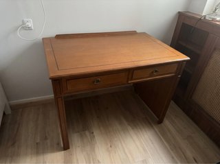 Escritorio de madera maciza con 2 cajones
