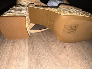 Sandalias cuña beige talla 38.5