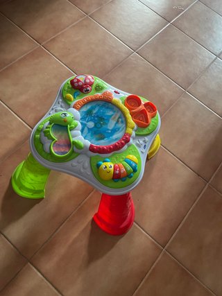 Mesa de juego infantil