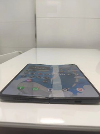 Samsung Galaxy Z Fold 3