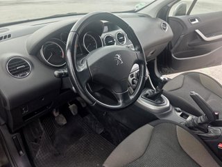 Peugeot 308 5p  Active 1.6 VTi 120cv POCOS KMS.