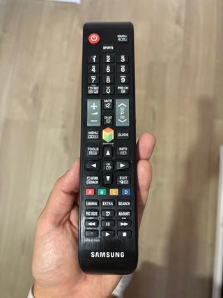 Samsung TV Curva 40” Full HD UE40J6300