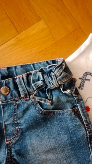Conjunto Vaquero y Camiseta Niña