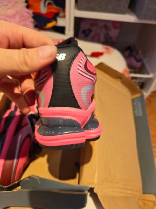 Zapatillas New Balance 2000 Talla 43