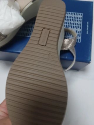 Sandalias cuña a estrenar