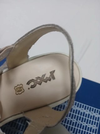 Sandalias cuña a estrenar