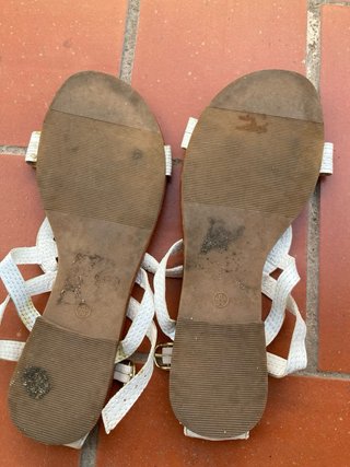 Sandalias blancas