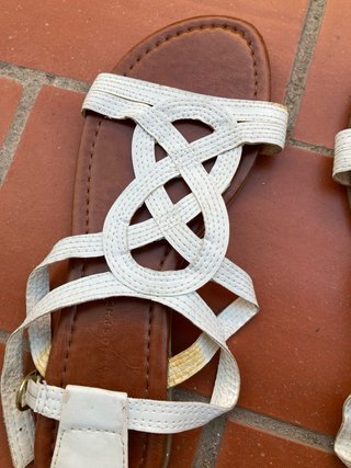 Sandalias blancas