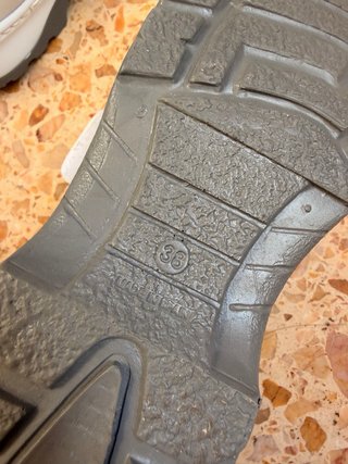 Zapatos de enfermería Dian blancos