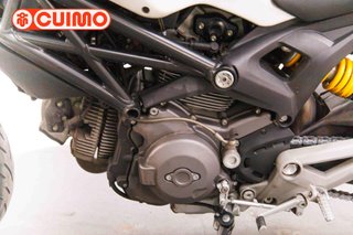DUCATI MONSTER 696