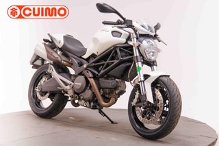 DUCATI MONSTER 696