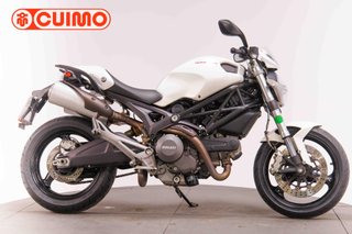 DUCATI MONSTER 696