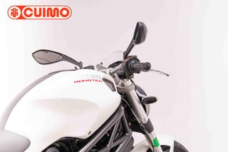 DUCATI MONSTER 696