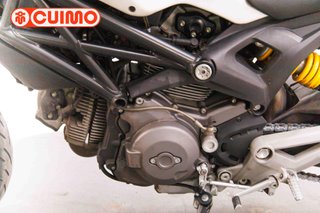 DUCATI MONSTER 696