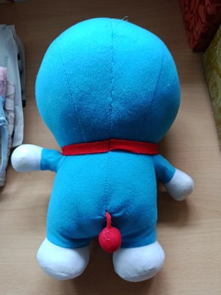 Muñeco de peluche Doraemon