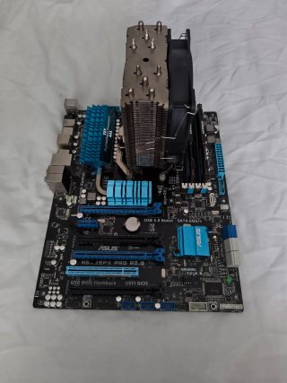 Combo Placa base, ram, procesador y ventilador.