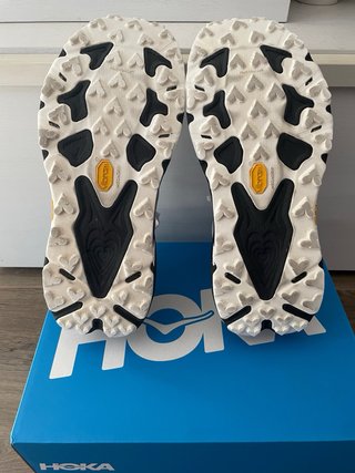 Hoka Speedgoat 7 Talla 45 1/3 Negro/Blanco
