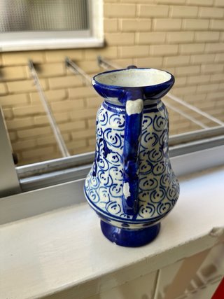 Jarrón Cerámica Pintado a Mano Azul y Blanco