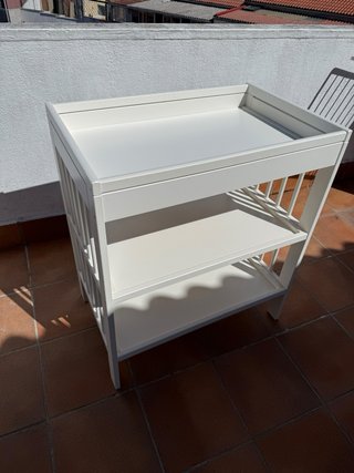 Cambiador IKEA bebé con colchoneta Zara Home