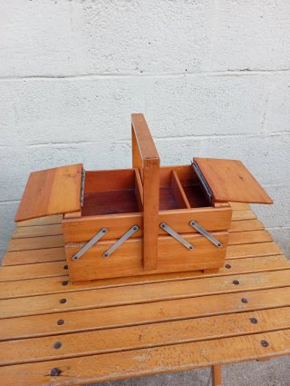 Cestello da cucito vintage in legno anni 50/60