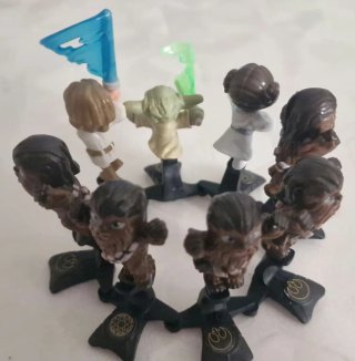 Figuras Kinder Joy Star Wars