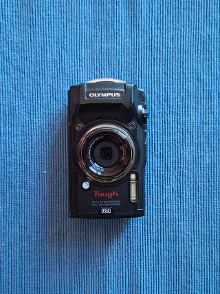 Cámara Olympus Tough TG-5 Negra