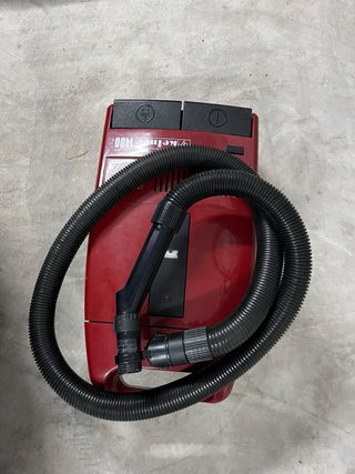Aspiradora Kelner 1400 Roja