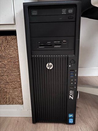 Torre HP Z420 Negra