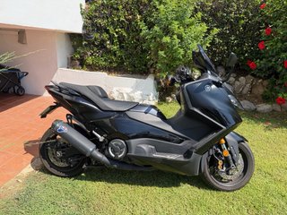 Yamaha T Max 560 Tech Max con Termignoni titanium
