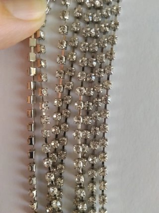 Adornos vestidos, manualidades,tira de brillantes